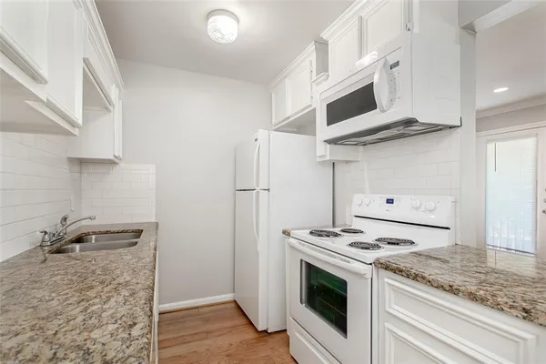 $1,150 | 4931 Junius Street, Unit 8, Dallas, TX 75214