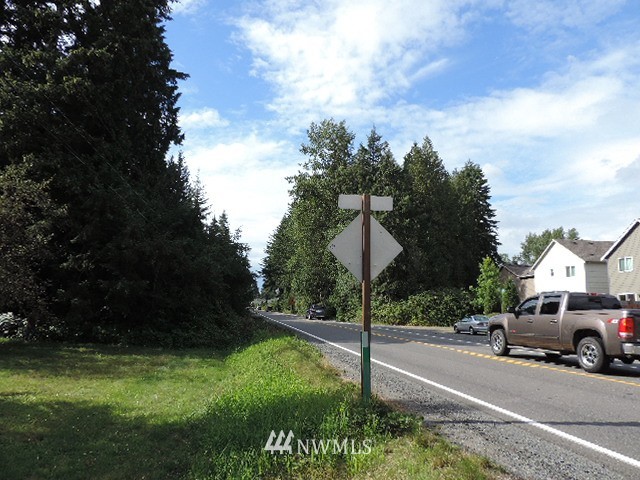 9708 Filbert Road Lynnwood, WA 98036 - Photo 5 of 24