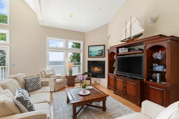 $1,500,000 | 155 Bayside Drive, Belfast, ME 04915