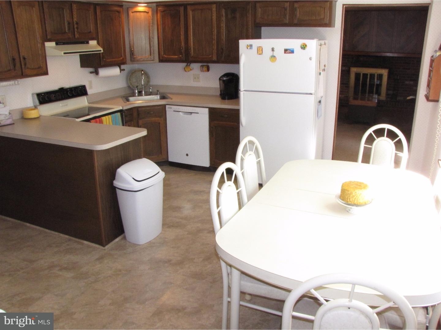 1267 Boyd Road Warminster, PA 18974 - Photo 8 of 20 Kitchen