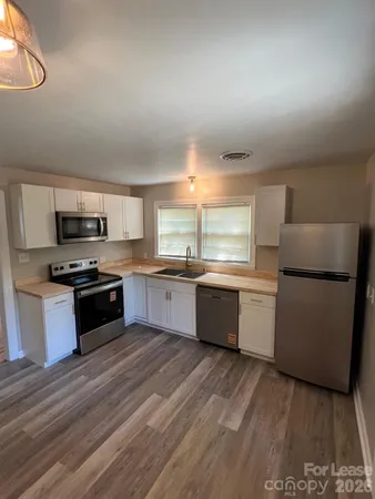 $1,450 | 307 South Merritt Avenue, Salisbury, NC 28144