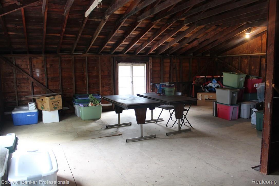 603 West University Drive Rochester, MI 48307 - Photo 37 of 41 Garage 2nd floor ready for your dreams! Southern exposure too!