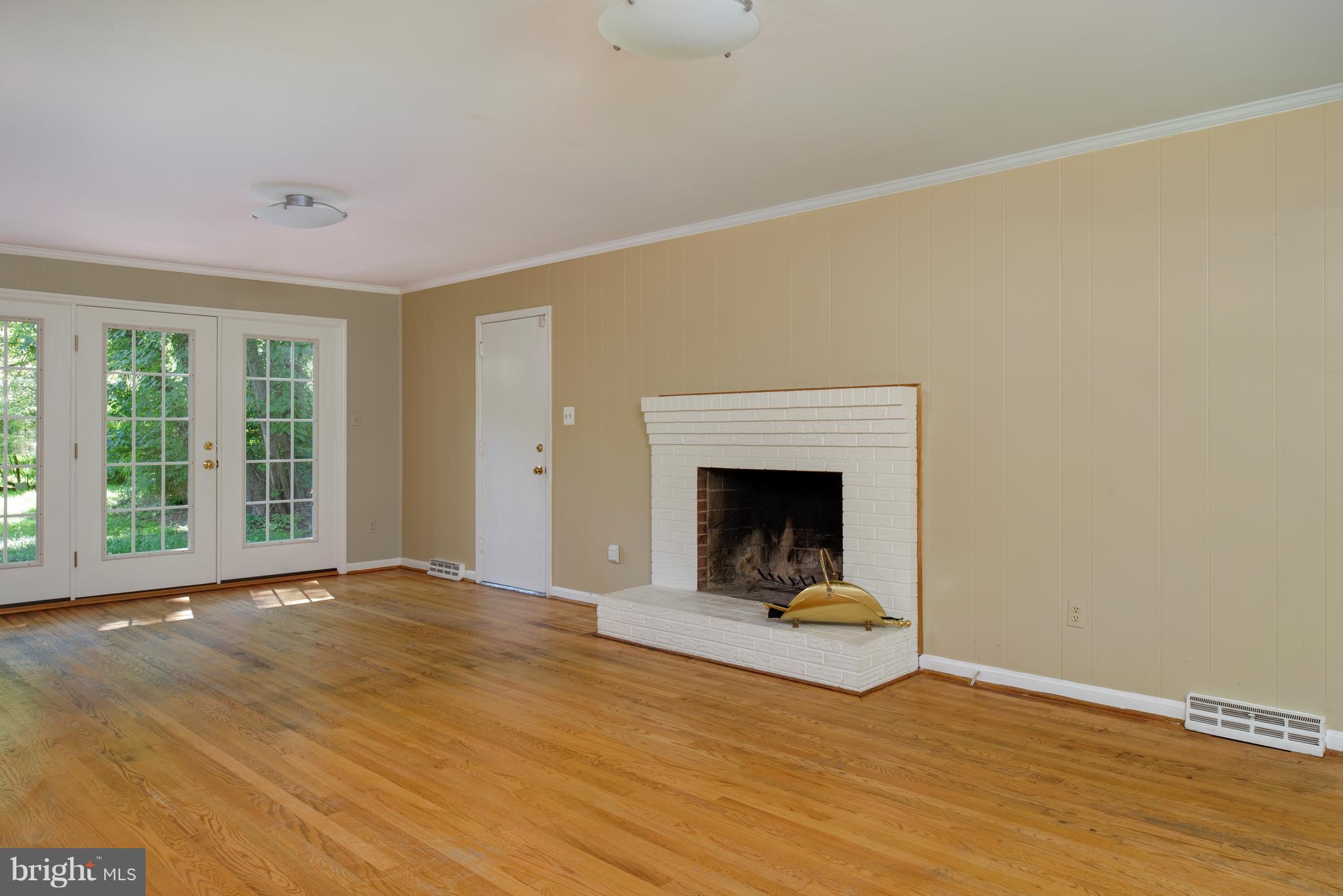7817 Falstaff Road McLean, VA 22102 - Photo 15 of 30 Family Room