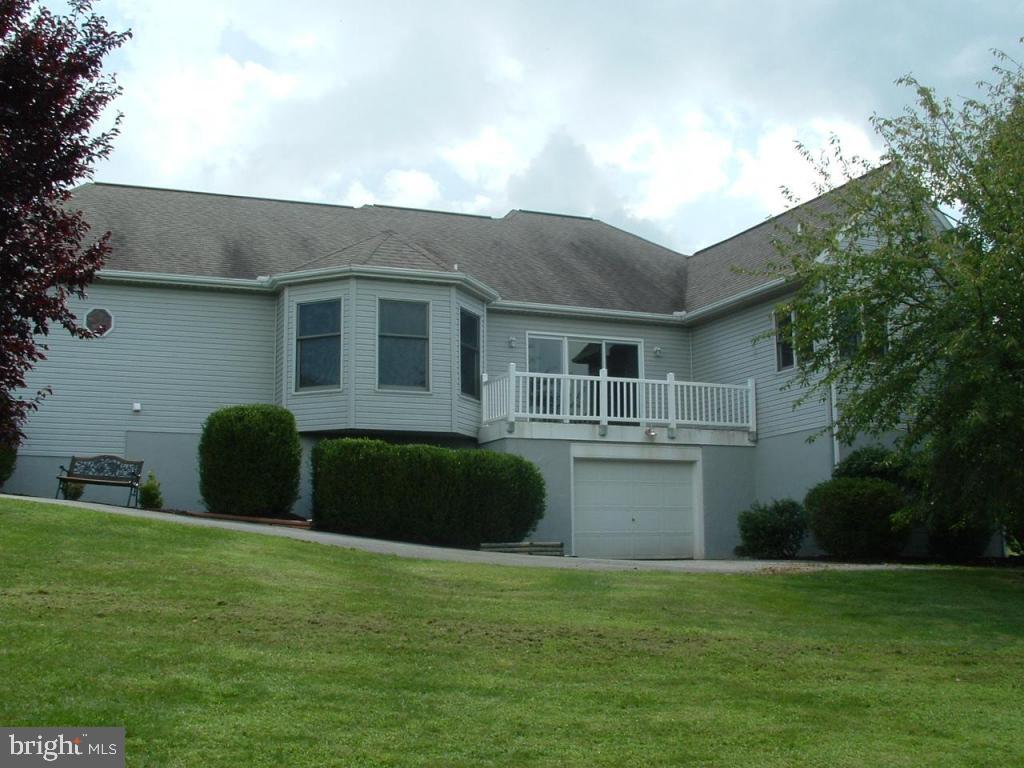1449 Ridge Road Elizabethtown, PA 17022 - Photo 3 of 16