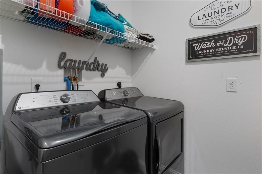9 Iris Lane Bellingham, MA 02019 - Photo 29 of 34 a utility room with dryer and washer
