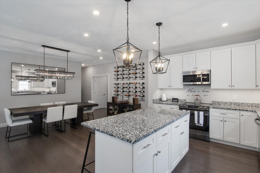 9 Iris Lane Bellingham, MA 02019 - Photo 8 of 34