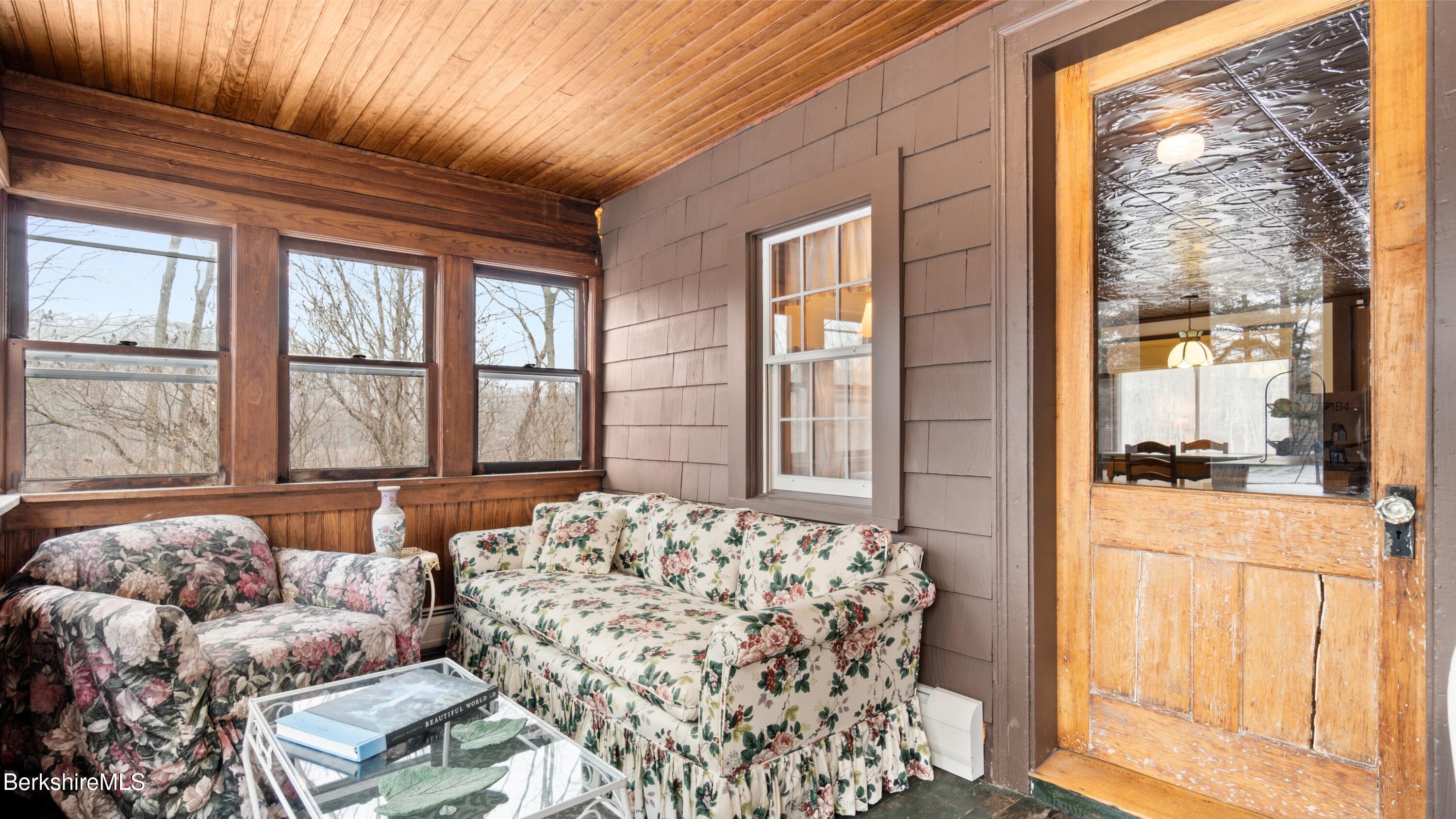 6 Bryan Road West Stockbridge, MA 01266 - Photo 21 of 53 18med