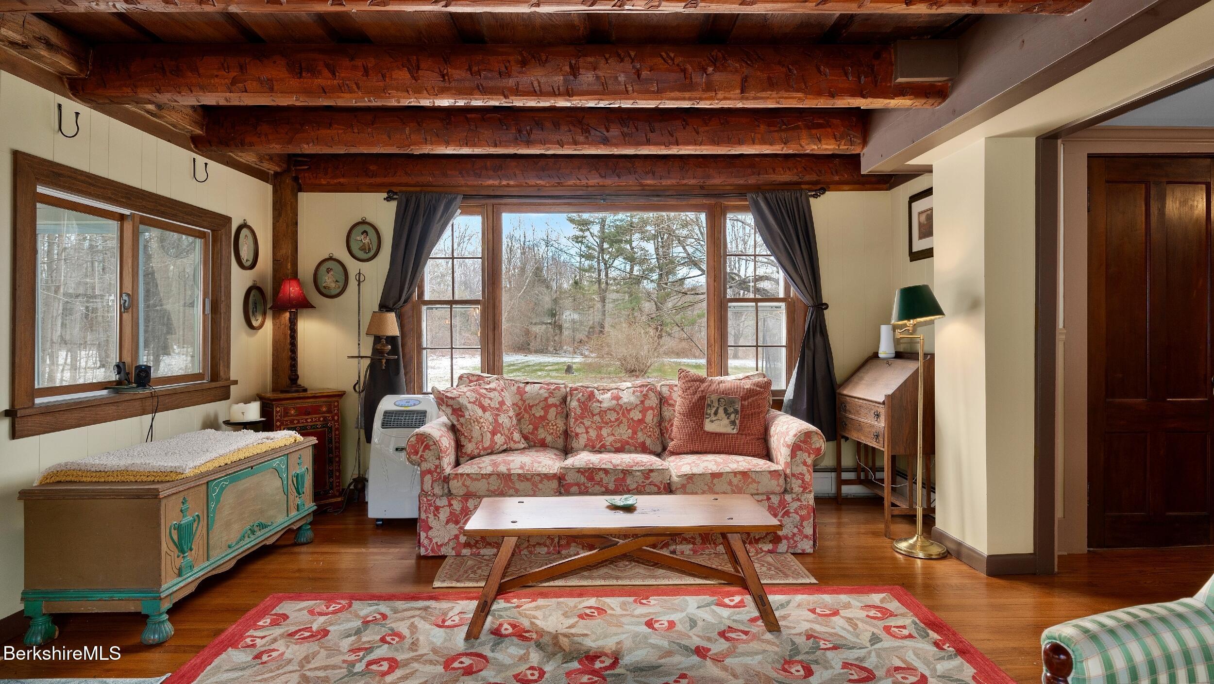 6 Bryan Road West Stockbridge, MA 01266 - Photo 5 of 53 Livingroom