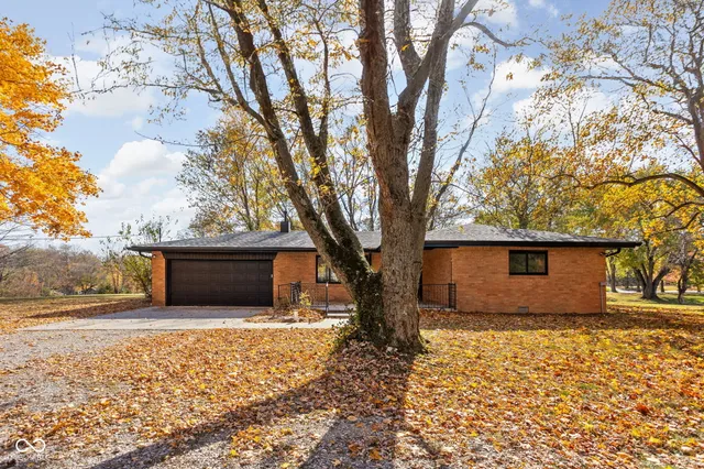 $364,000 | 6498 Baldauf Drive, Pittsboro, IN 46167