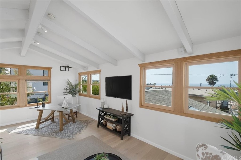 417 34th Place Manhattan Beach, CA 90266 - Photo 6 of 29