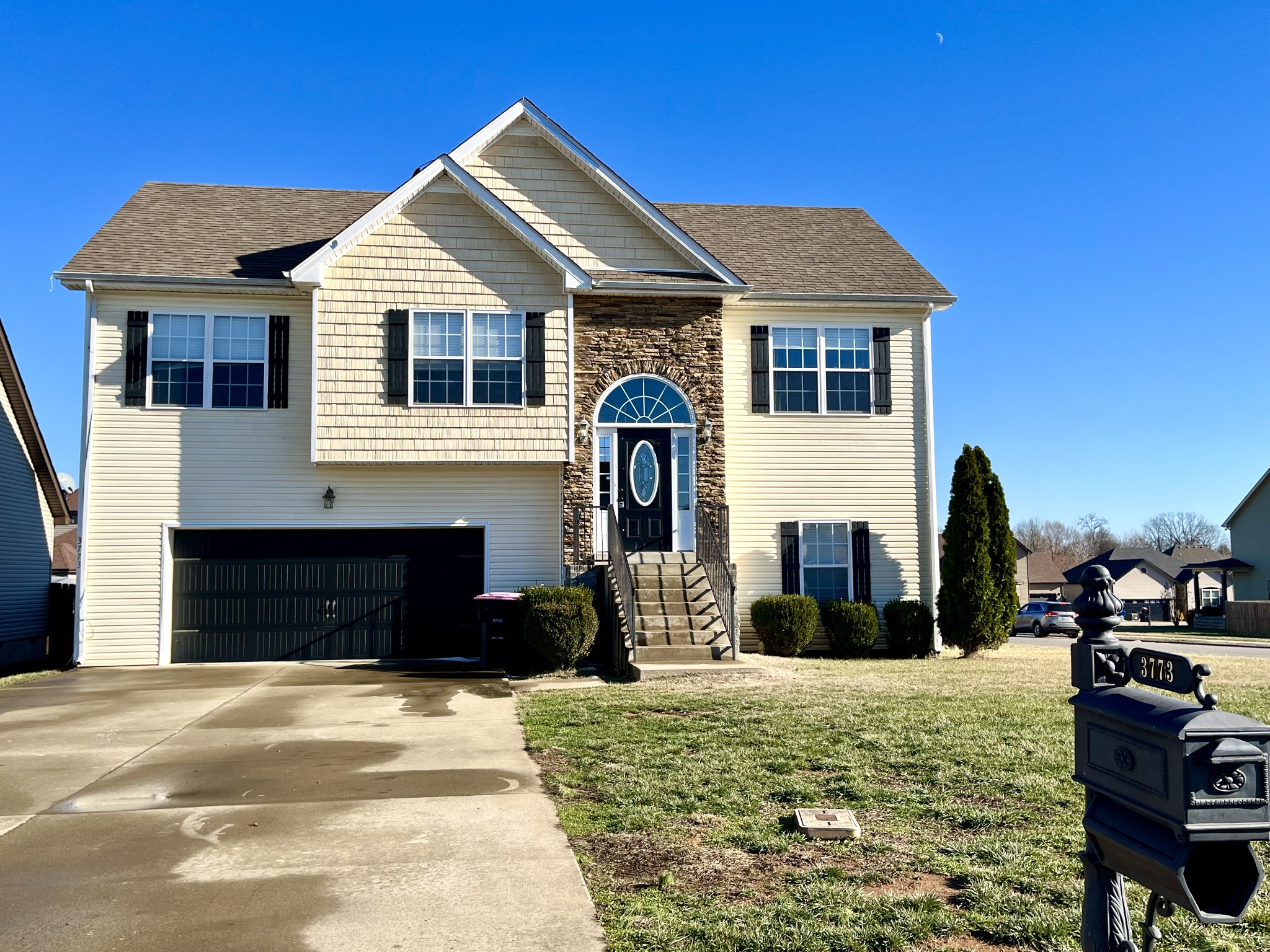 3773 Suiter Road Clarksville, TN 37040 - Photo 1 of 25 a front view of a house with a yard