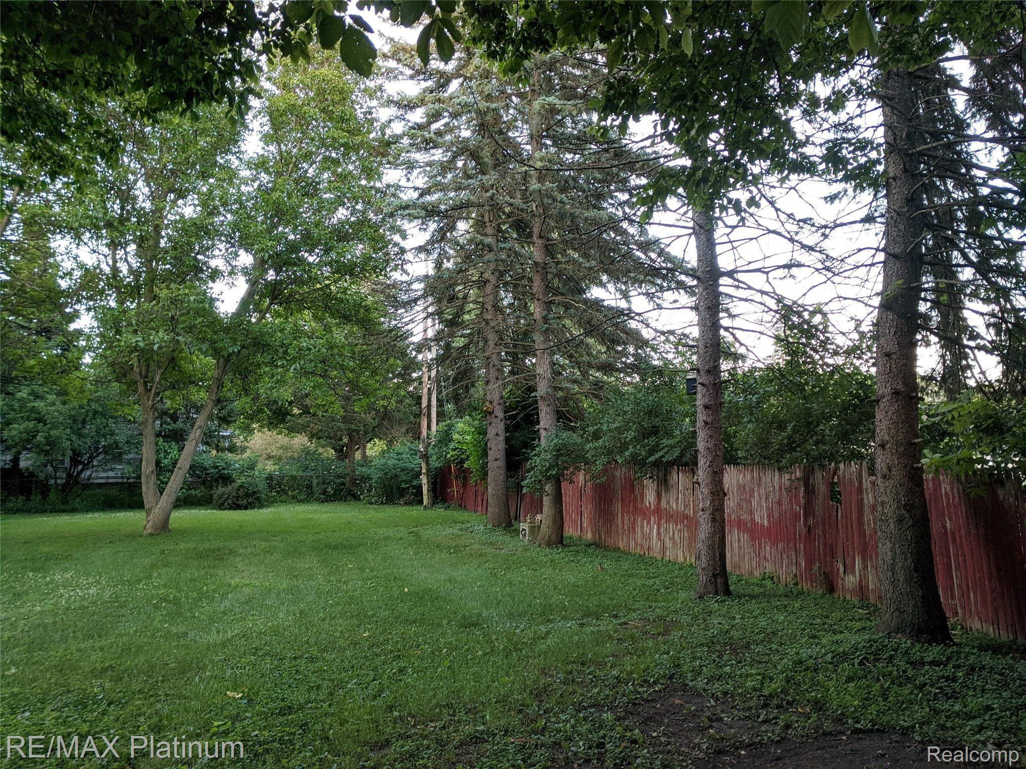 4010 North Belsay Road Flint, MI 48506 - Photo 34 of 38 24.jpg