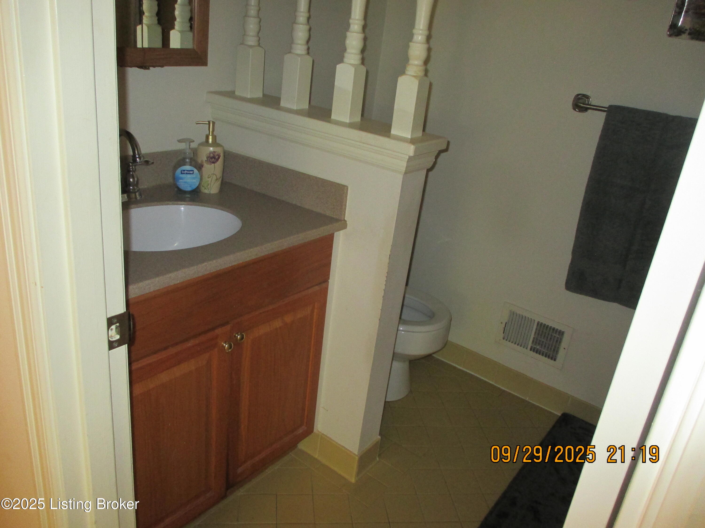 11212 Finchley Road Louisville, KY 40243 - Photo 15 of 27 IMG_3558