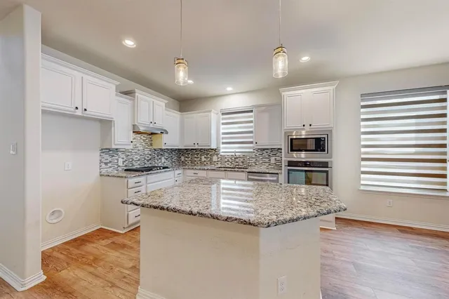 $2,900 | 2652 Shadow Glen Drive, Little Elm, TX 75068