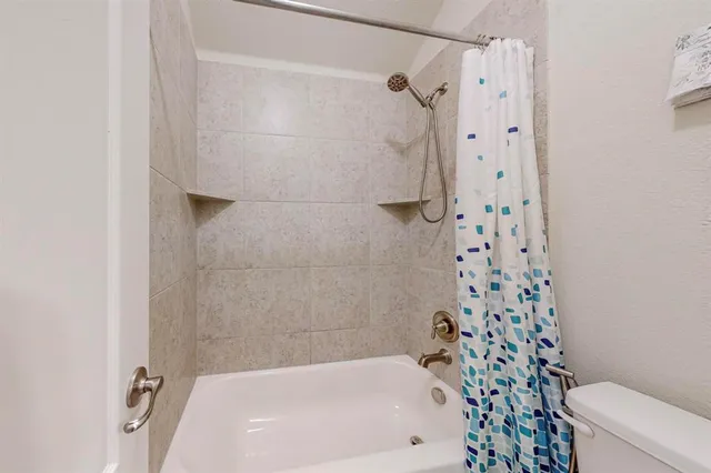 $2,900 | 2652 Shadow Glen Drive, Little Elm, TX 75068