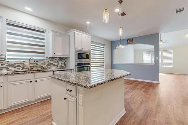 $2,900 | 2652 Shadow Glen Drive, Little Elm, TX 75068