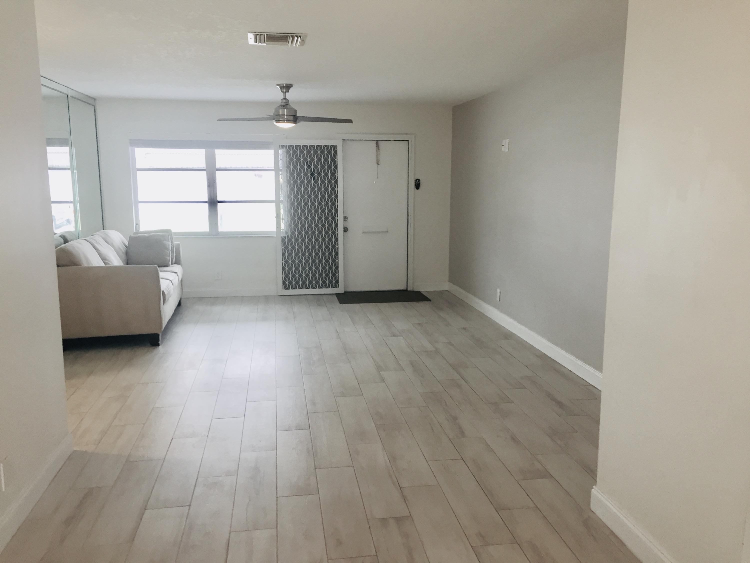 2012 Southwest Roma Way Boynton Beach, FL 33426 - Photo 9 of 19 Living room