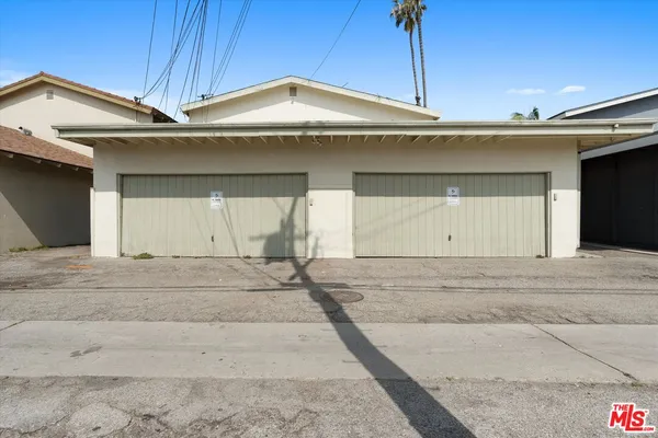 $1,395,000 | 3728 Redondo Beach Boulevard, Torrance, CA 90504