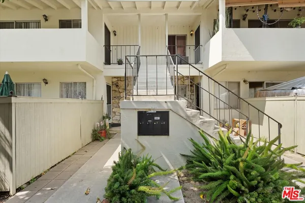 $1,395,000 | 3728 Redondo Beach Boulevard, Torrance, CA 90504