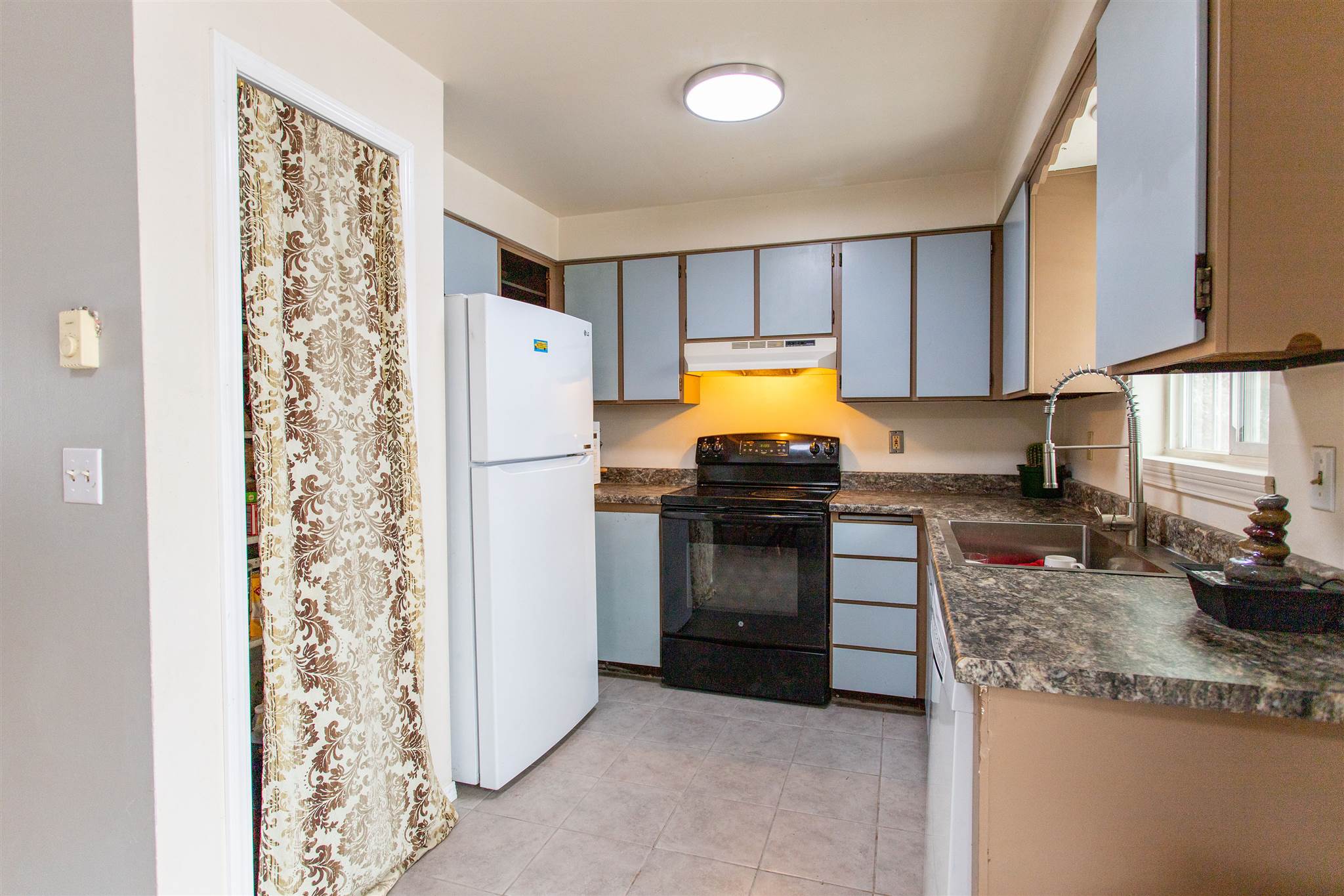 1909 North Balfour Road Spokane Valley, WA 99206 - Photo 6 of 23 Gallery Image 6