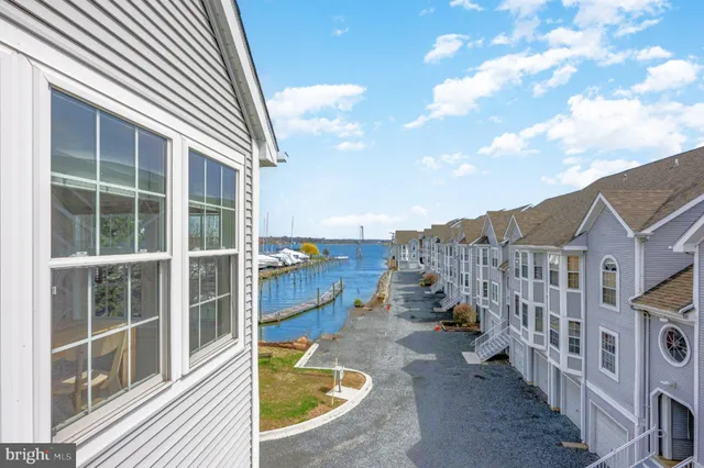 $2,200 | 247 C Fountain Street, Unit 82, Havre de Grace, MD 21078