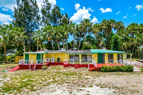 $639,000 | 7680 Highway 1, Micco, FL 32976