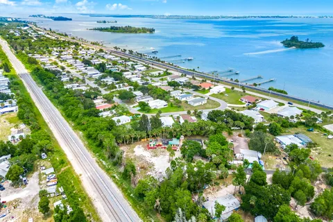 $639,000 | 7680 Highway 1, Micco, FL 32976