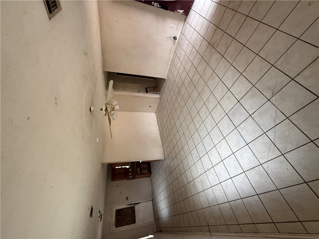 1105 West Davis Street Hearne, TX 77859 - Photo 3 of 12