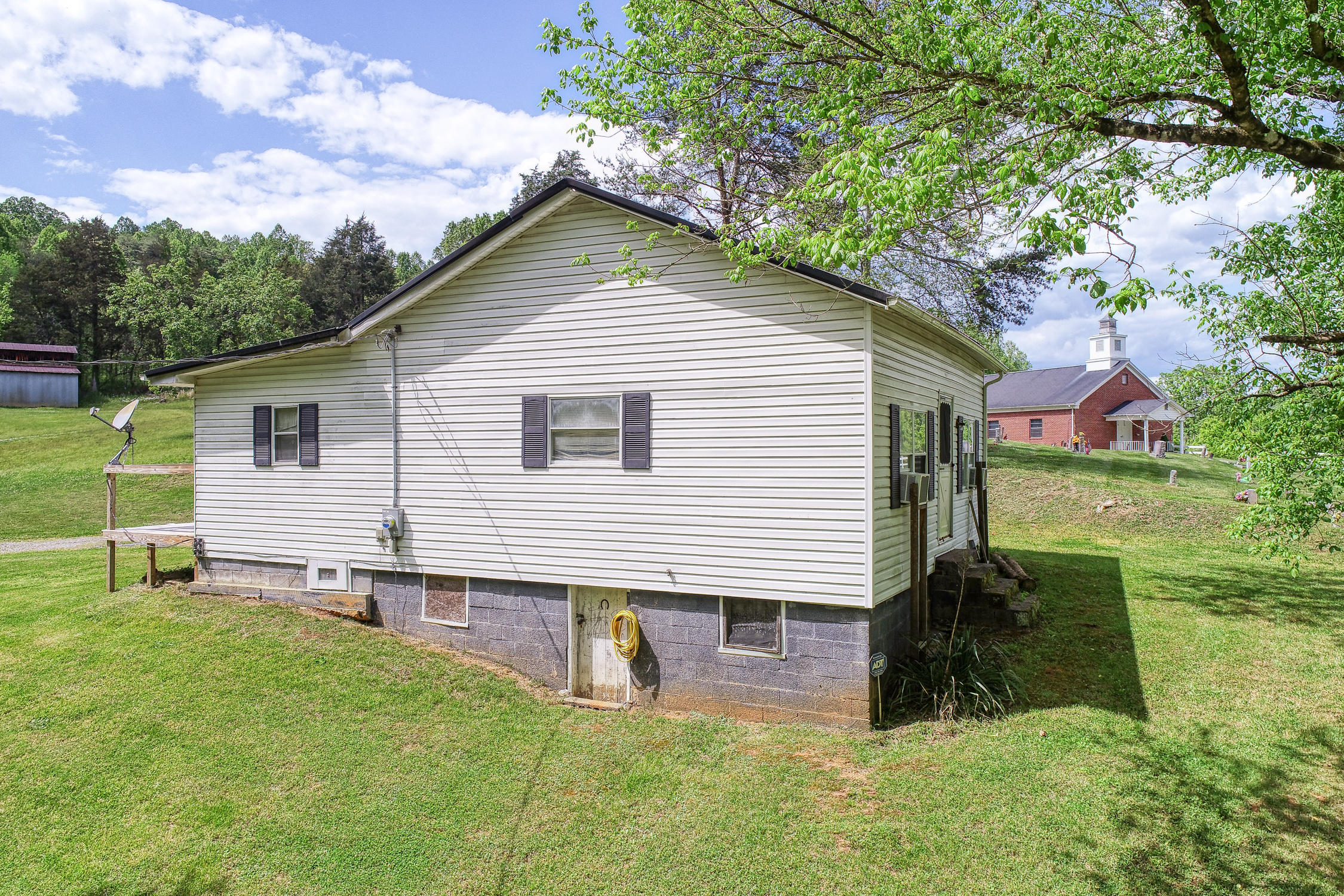 720 Speedwell Road Bulls Gap, TN 37711 - Photo 1 of 23 Fobber. Speedwell. Bulls Gap MLSa (1 of