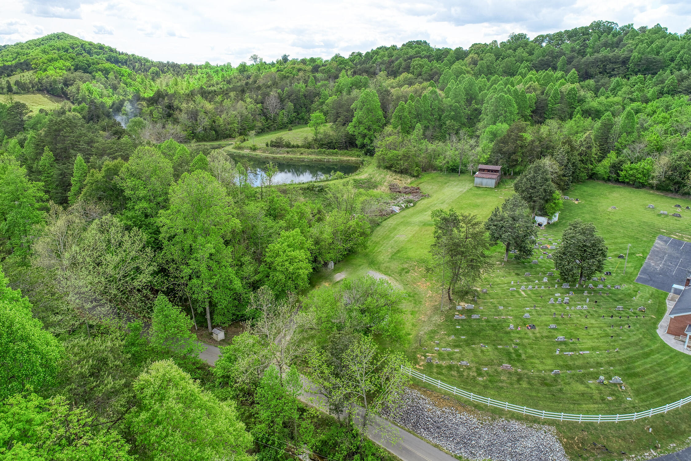 720 Speedwell Road Bulls Gap, TN 37711 - Photo 10 of 23 Fobber. Speedwell. Bulls Gap MLSa (10 o
