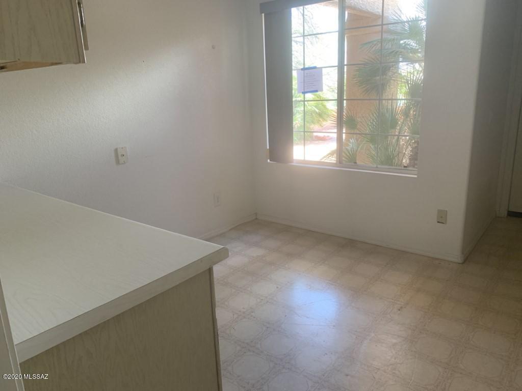 37157 South Ridgeview Boulevard Tucson, AZ 85739 - Photo 5 of 21