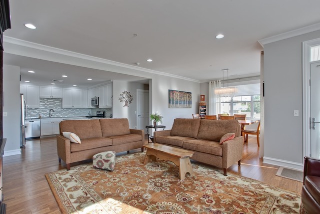 970 Harris Road, Unit 221 Grayslake, IL 60030 - Photo 12 of 31