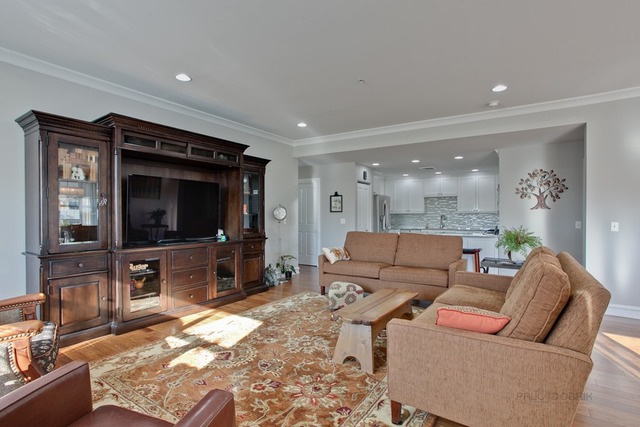 970 Harris Road, Unit 221 Grayslake, IL 60030 - Photo 13 of 31