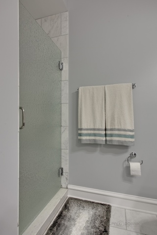 970 Harris Road, Unit 221 Grayslake, IL 60030 - Photo 21 of 31