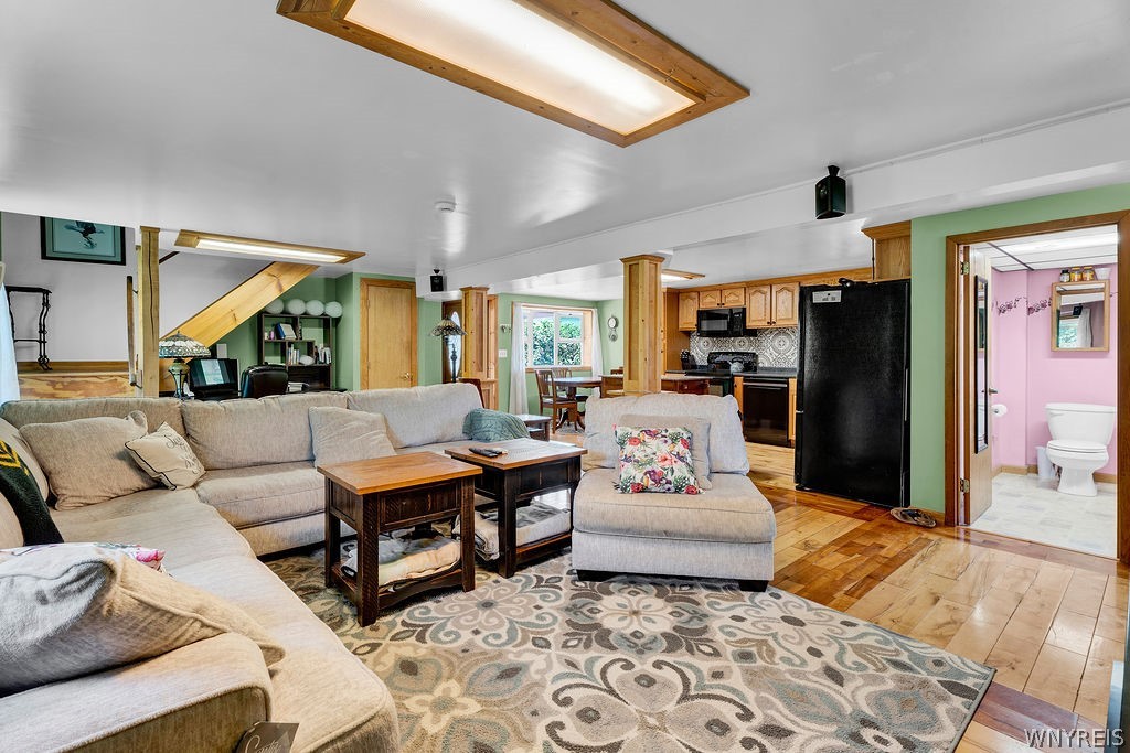 4015 Mapleton Road Wheatfield, NY 14120 - Photo 9 of 49