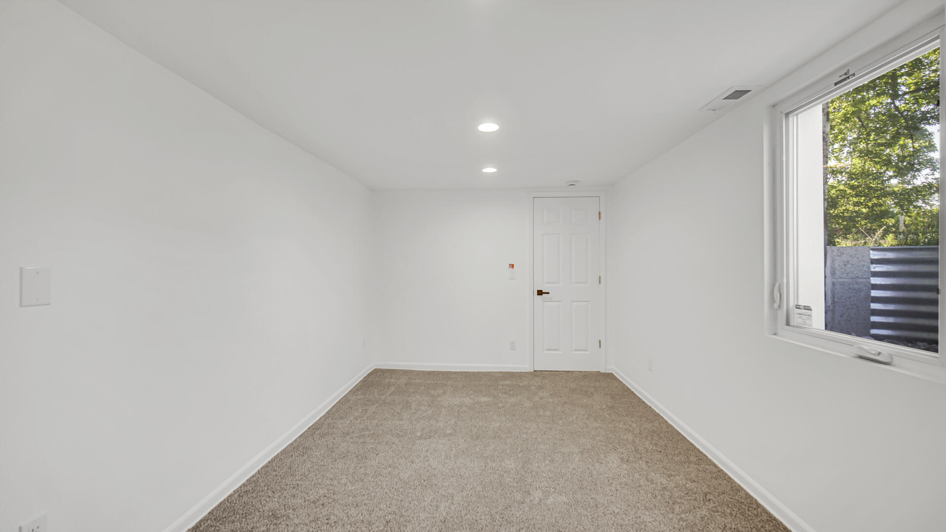 1323 Johnson Street Gary, IN 46407 - Photo 18 of 29 1919x1080