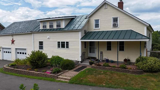 $829,900 | 219 Middle Road, Skowhegan, ME 04976