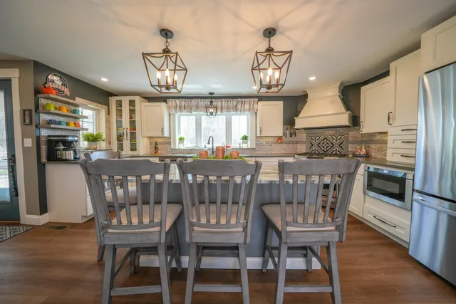 $829,900 | 219 Middle Road, Skowhegan, ME 04976