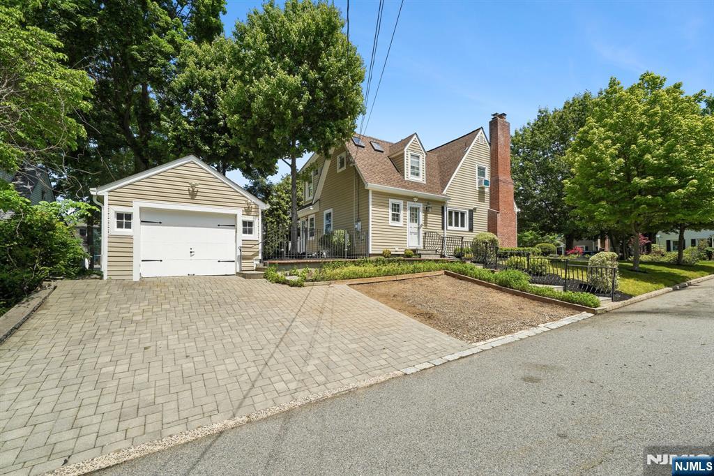 428 Fairfield Avenue Ridgewood, NJ 07450 - Photo 33 of 37