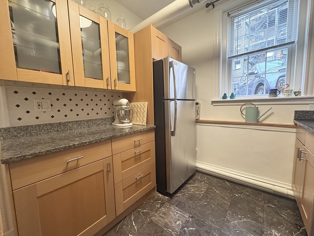 139 Beaconsfield Road, Unit 1B Brookline, MA 02445 - Photo 2 of 19 Gallery Image 2