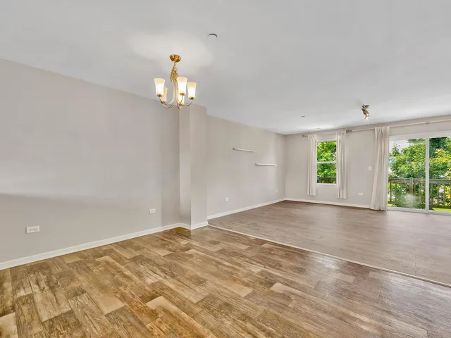 $3,300 | 1464 Lakeridge Court, Unit 1464, Mundelein, IL 60060