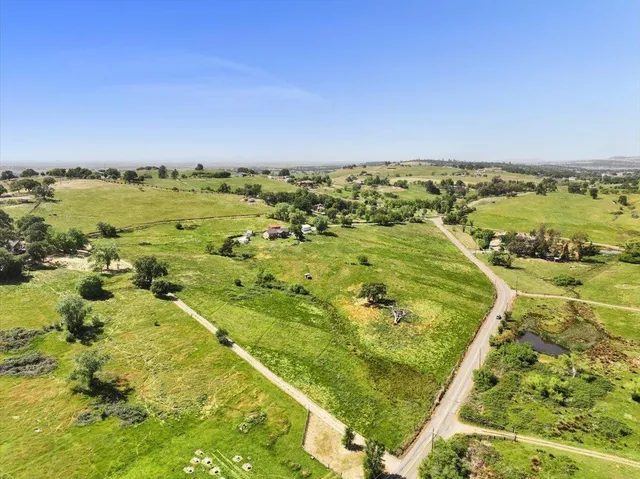 $880,000 | 7497 McCourtney Road, Lincoln, CA 95648