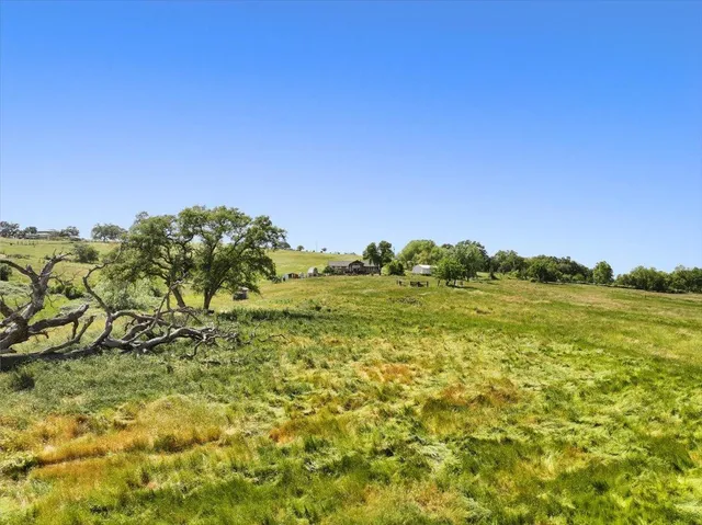 $880,000 | 7497 McCourtney Road, Lincoln, CA 95648