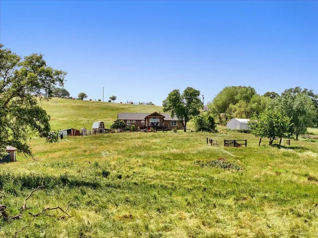$880,000 | 7497 McCourtney Road, Lincoln, CA 95648