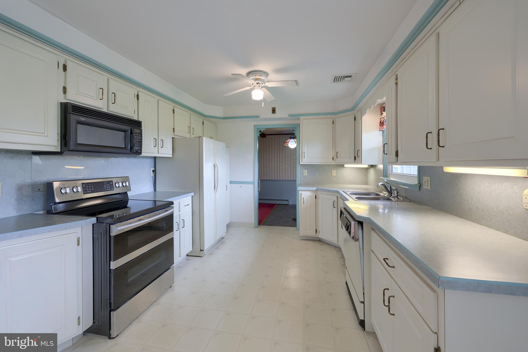 124 Sprecher Road Willow Street, PA 17584 - Photo 12 of 49 Gallery Image 12