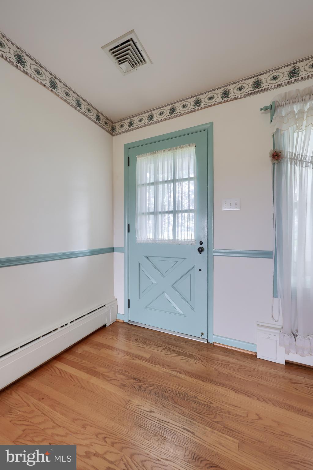 124 Sprecher Road Willow Street, PA 17584 - Photo 3 of 49 Gallery Image 3