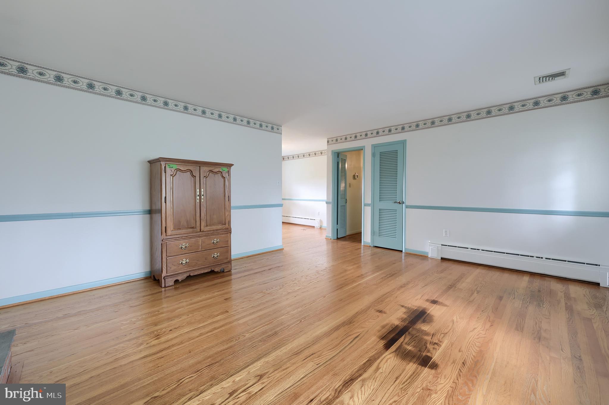 124 Sprecher Road Willow Street, PA 17584 - Photo 5 of 49 Gallery Image 5