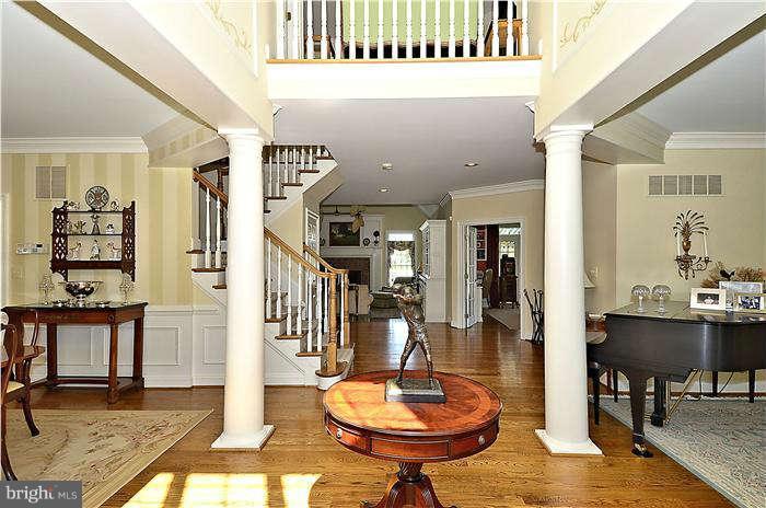 929 Western Road Cockeysville, MD 21030 - Photo 4 of 30 Interior (General)
