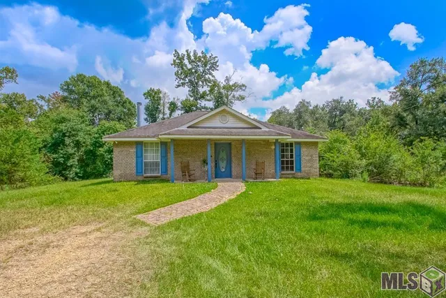 $234,900 | 25790 Oak Alley Drive, Holden, LA 70744