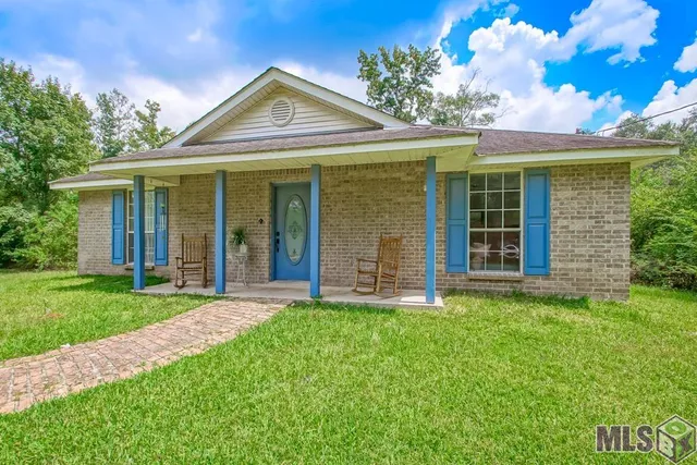 $234,900 | 25790 Oak Alley Drive, Holden, LA 70744